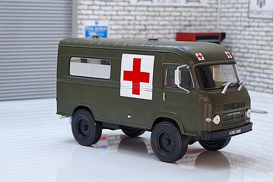 Renault Saviem Sg 2 E 4 X 4 French Army Ambulance 1:43 Scale Model