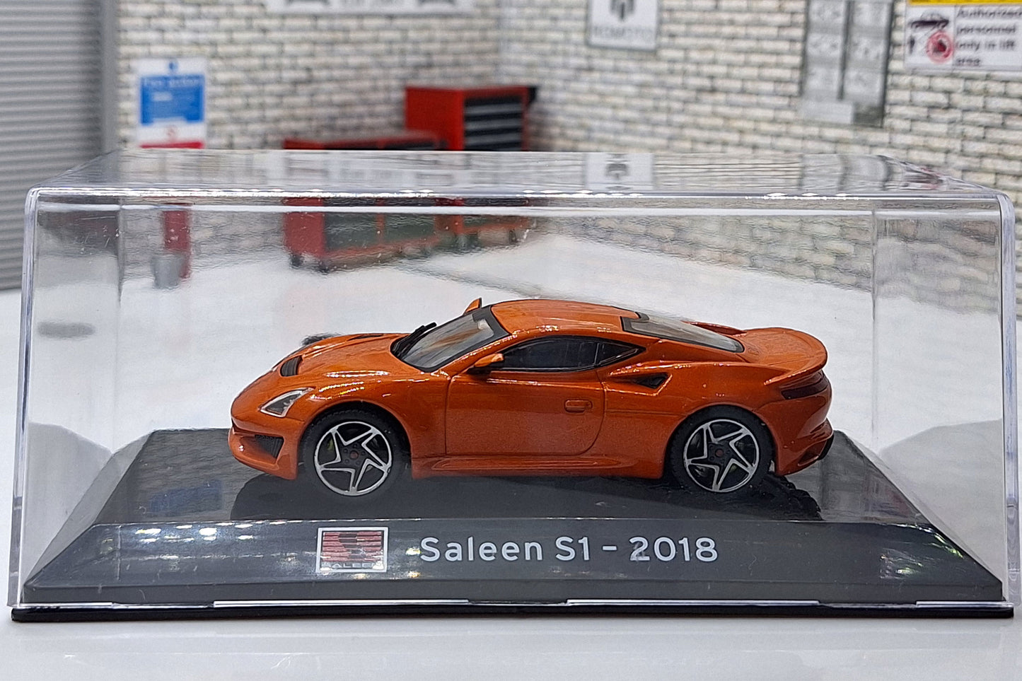 Saleen S1 2018 Cased 1:43 Scale