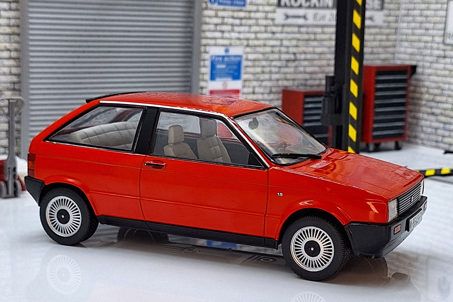 Seat Ibiza MK1 1984 Red  Cased 1:24  Scale