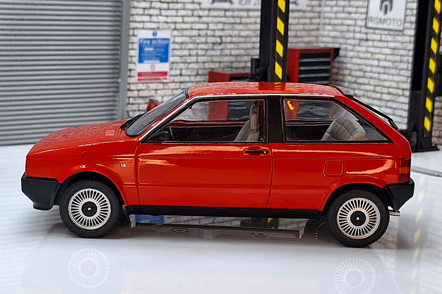 Seat Ibiza MK1 1984 Red  Cased 1:24  Scale