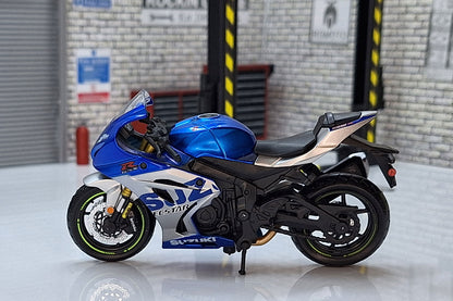 Suzuki GSX-R1000 R 2021 Silver/Blue 1:18 Scale