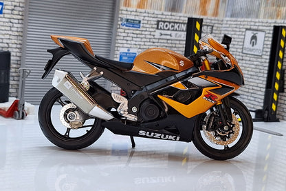 Suzuki GSX R1000 Gold 1:12 Scale