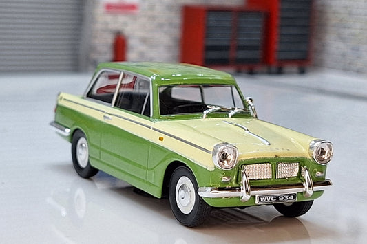 Triumph Herald - Green-O.E.White 1:43 Scale