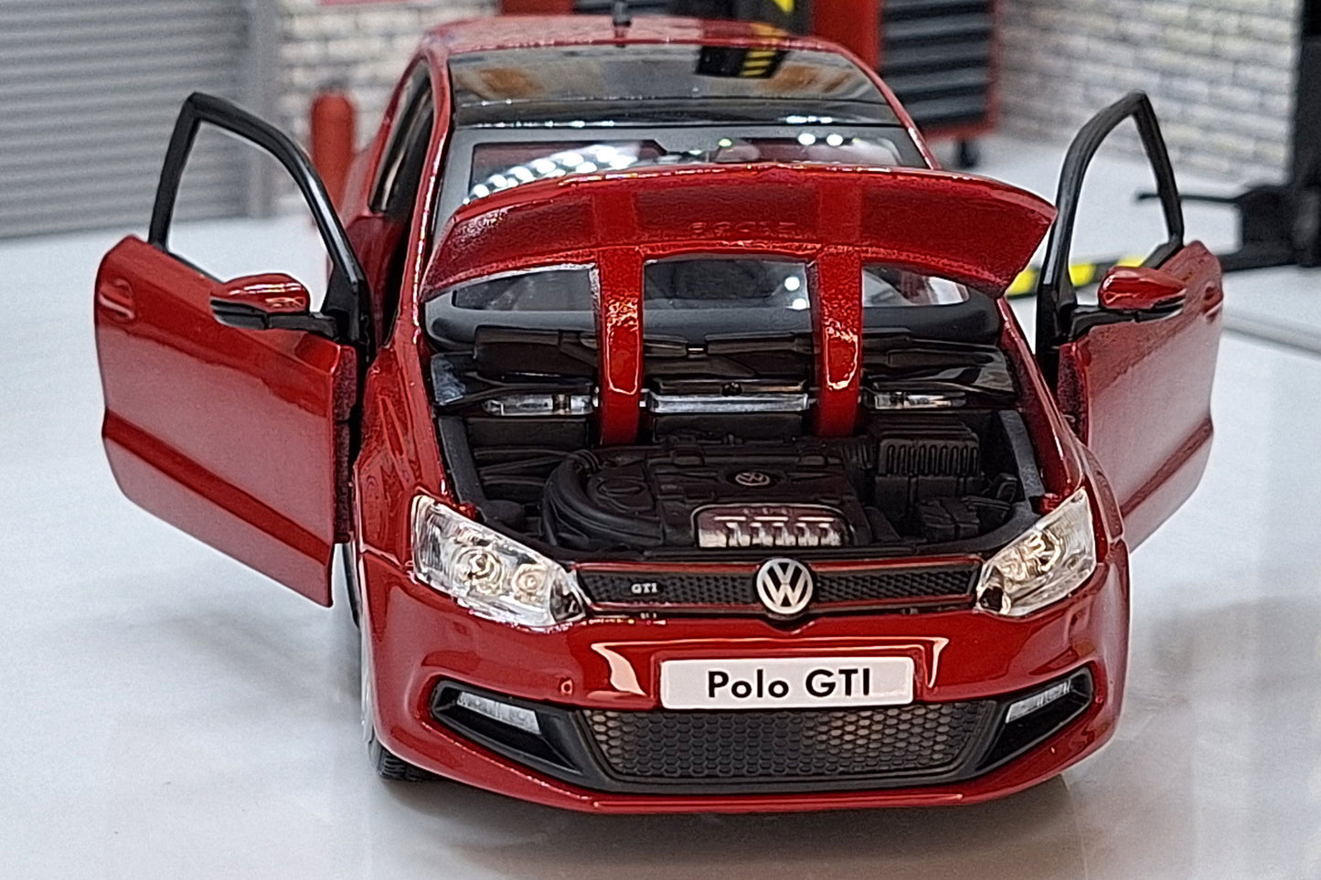 VW Polo GTi M5 - Red 1:24 Scale Car