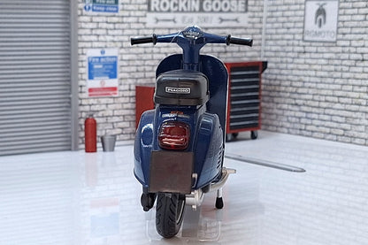 Vespa 125 ET3 Primavera 1976 1:12 Scale Scooter Blue