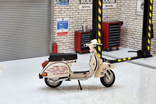 Vespa P125X Italy to Vietnam :18 Scale Scooter