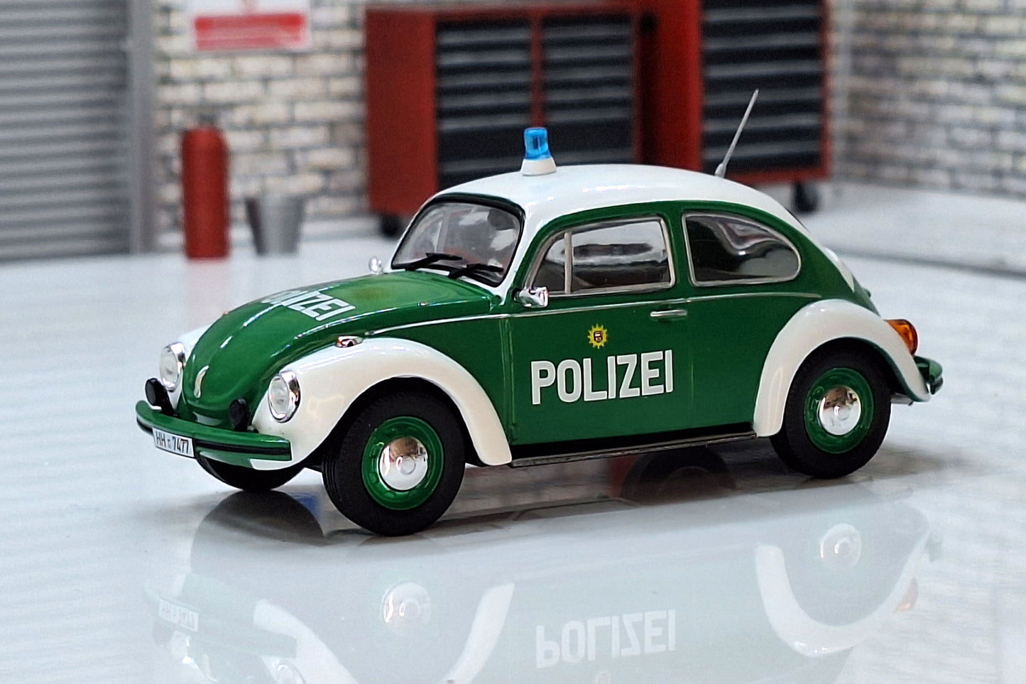 Volkswagen Beetle 1200 Police 1977  1:43 Scale