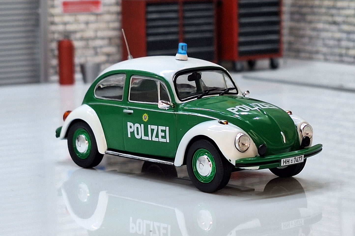 Volkswagen Beetle 1200 Police 1977  1:43 Scale