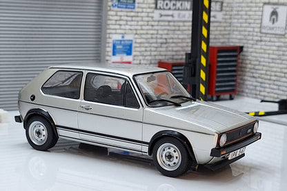 Volkswagen Golf Gti - 1976  Cased 1:24  Scale