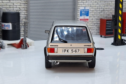 Volkswagen Golf Gti - 1976  Cased 1:24  Scale