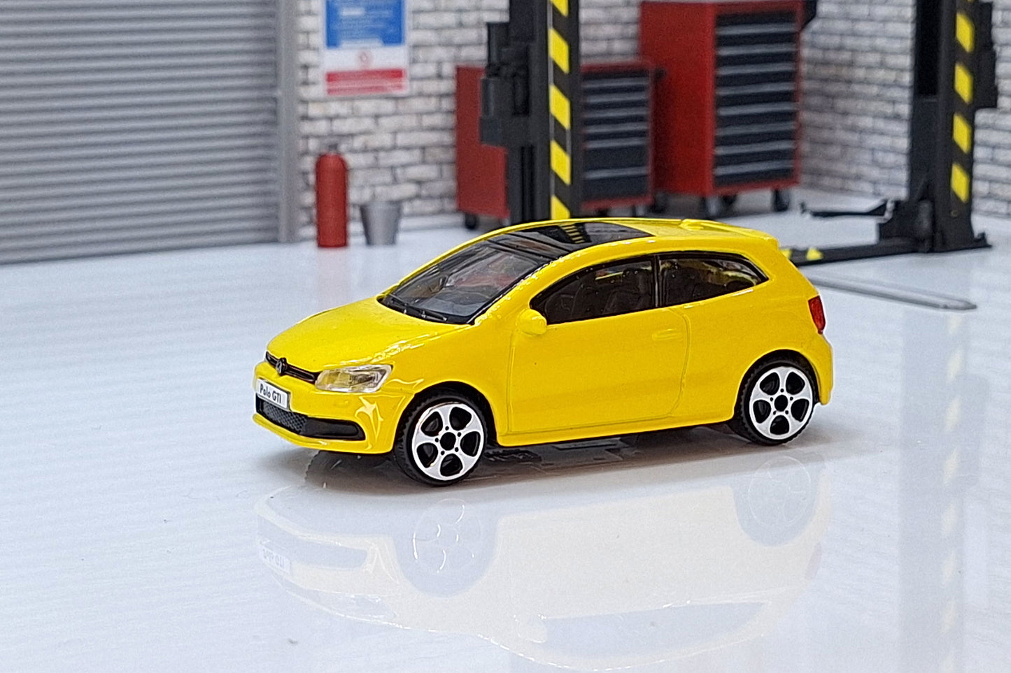 VW Volkswagen Polo GTI Mark 5  1:43 Scale Car Streetfire