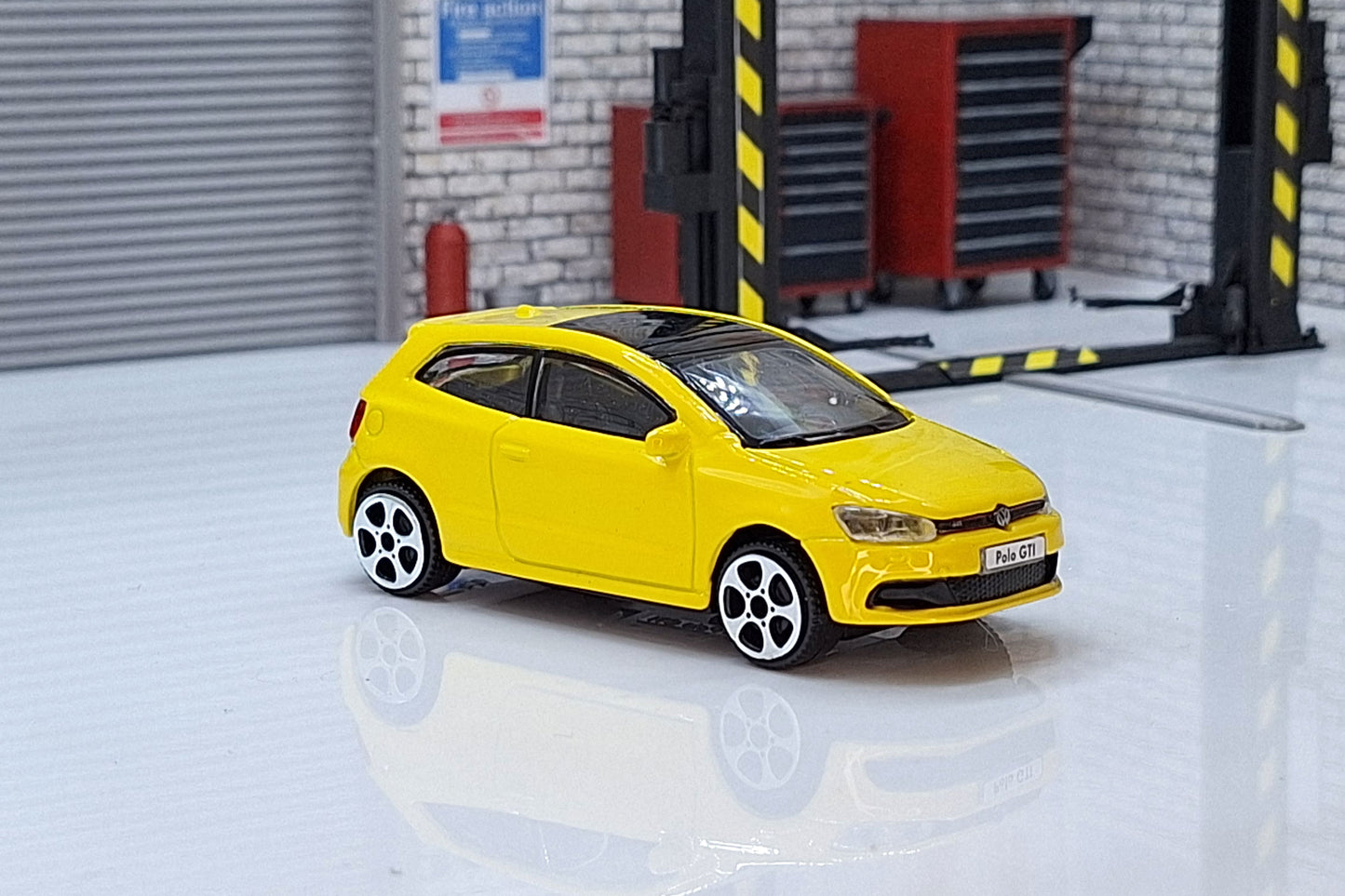 VW Volkswagen Polo GTI Mark 5  1:43 Scale Car Streetfire