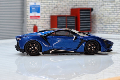 W Motors Fenyr Cased 1:43 Scale Supercar