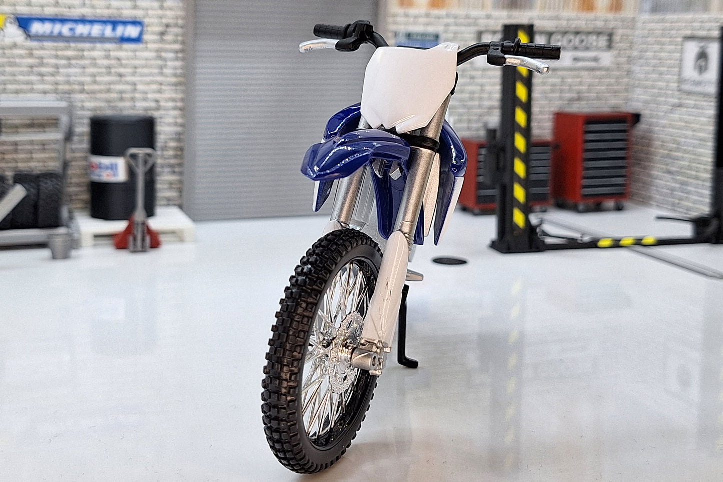 Yamaha YZ450F S Blue 1:12 Scale