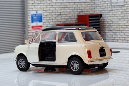 Mini Cooper 1300 - White 1:34 Scale Car Model