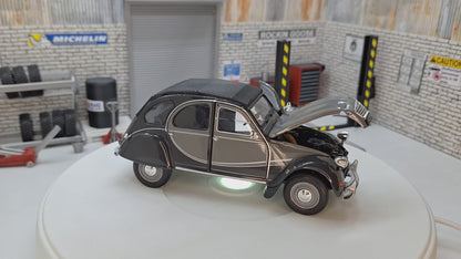 Citroen Charleston 2CV 1982 - Grey 1:24 Scale