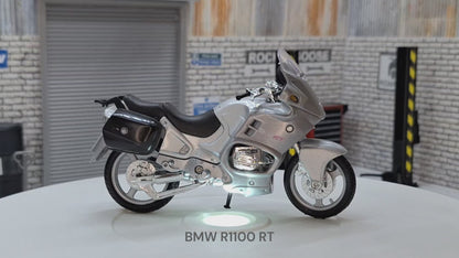 BMW R1100 RT 1:18 Scale Motorcycle Silver