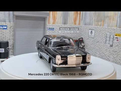 Mercedes 220 Black  1:24 Scale Model