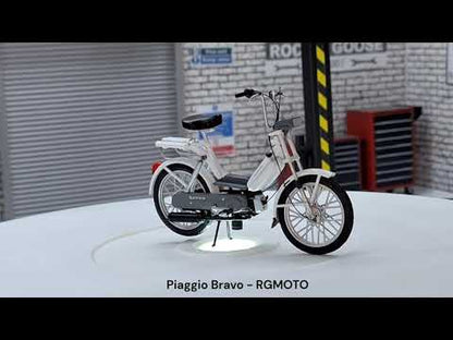 Piaggio Grillo 1:18 Scale Moped