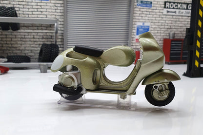 Vespa 125 CIRCUITO CORSA 1950 Racer 1:18 Scale Scooter