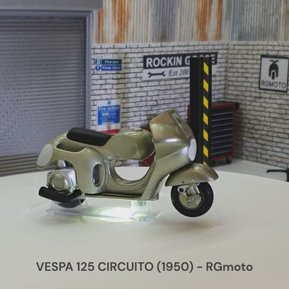 Vespa 125 CIRCUITO CORSA 1950 Racer 1:18 Scale Scooter