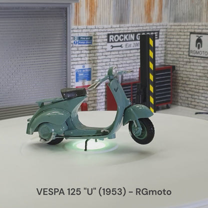 Vespa 125 U 1953 1:18 Scale Scooter