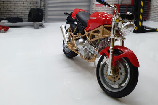 Ducati Monster 900  1:18 Scale Burago