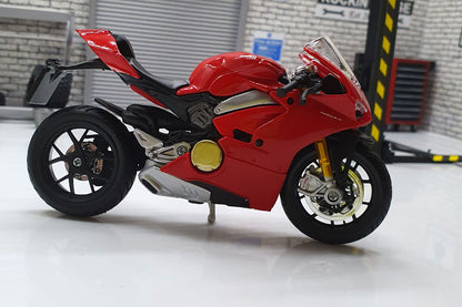 Ducati Panigale V4 1:18 Scale Burago