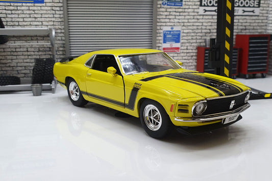 Ford Mustang Boss 302 1970 - Yellow  1:24 Scale