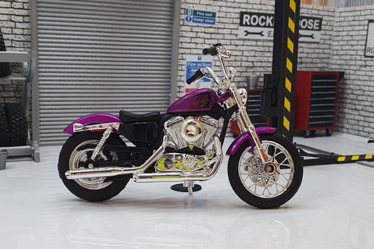 Harley Davidson XL1200V Seventy-Two 2013 (PURPLE) 1:18 Scale Model