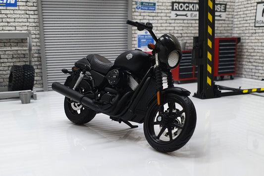 Harley Davidson 2015 Street 750 1:18 Scale