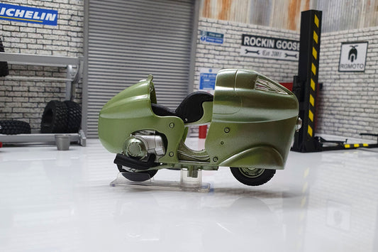 Vespa MONTHLERY 1950 1:18 Racer Scale Scooter