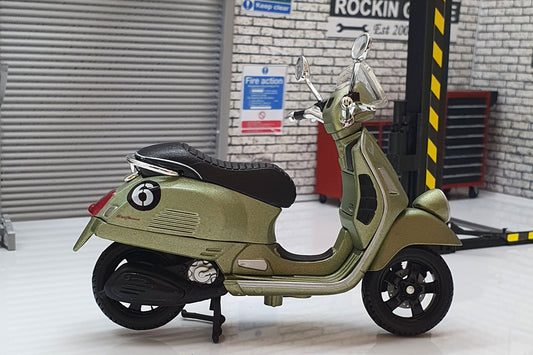 Vespa 6 Giorni 2017 1:18 Scale Scooter