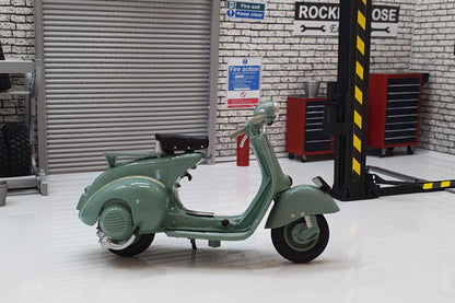 Vespa Allstate 125 1954 1:18 Scale Scooter