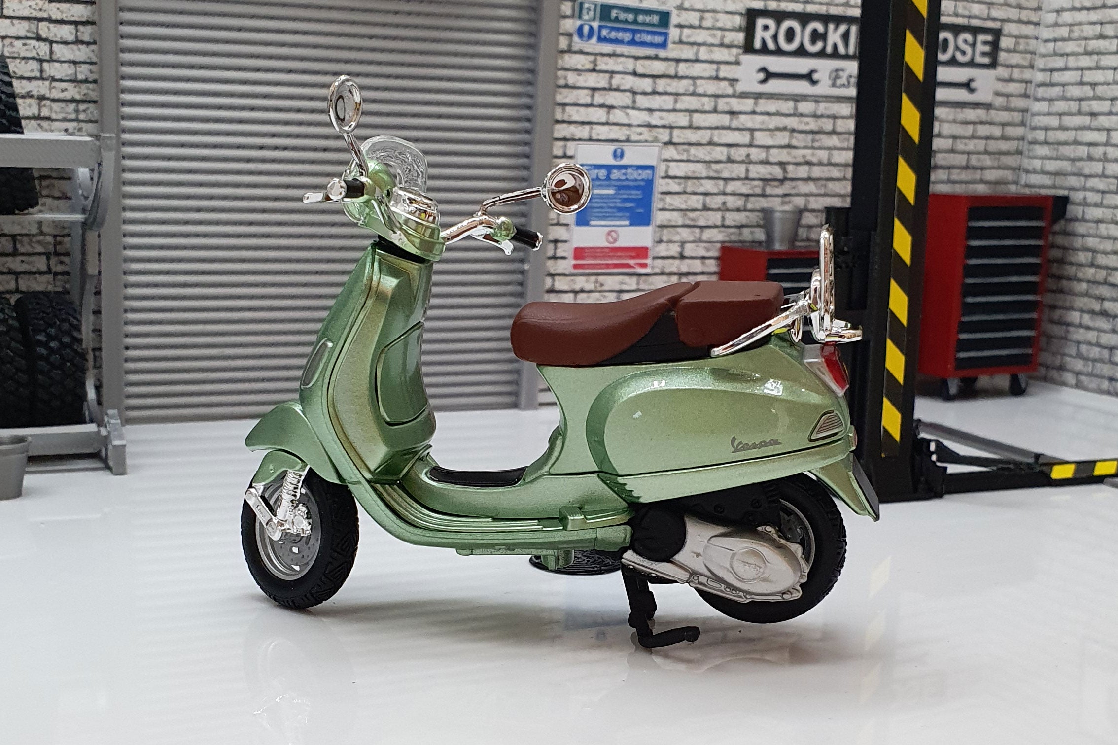 Vespa lxv store