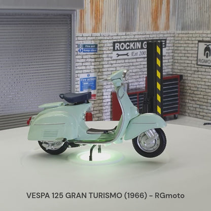 Vespa 125 Grand Tourismo 1966 1:18 Scale Scooter